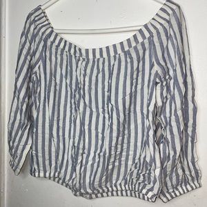 New never worn Dynamite off shoulder top! Sorry for the wrinkle..need to iron!